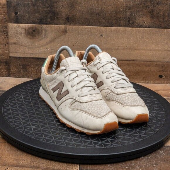 NEW BALANCE 696 WOMENS ATHLETIC SHOES RETRO SNEAKERS CREAM LEATHER SIZE 7.5B - Picture 3 of 9